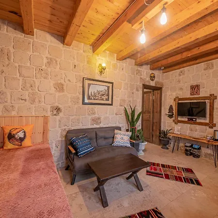 Villa Cappalace Stone House *