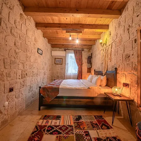 Cappalace Stone House *